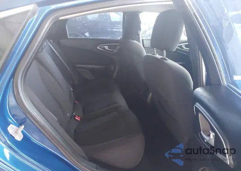 2015 Chrysler 200 Limited z USA, uszkodzony, nr VIN 1C3CCCAB0FN556475